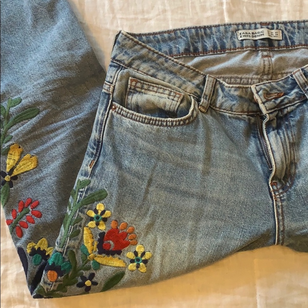 RARE Zara Embroidered Jeans